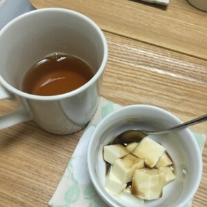 豆乳寒天の黒蜜がけ